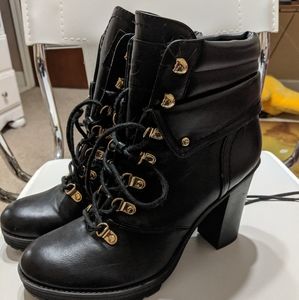 Size 9 G by Guess Genja - black boots